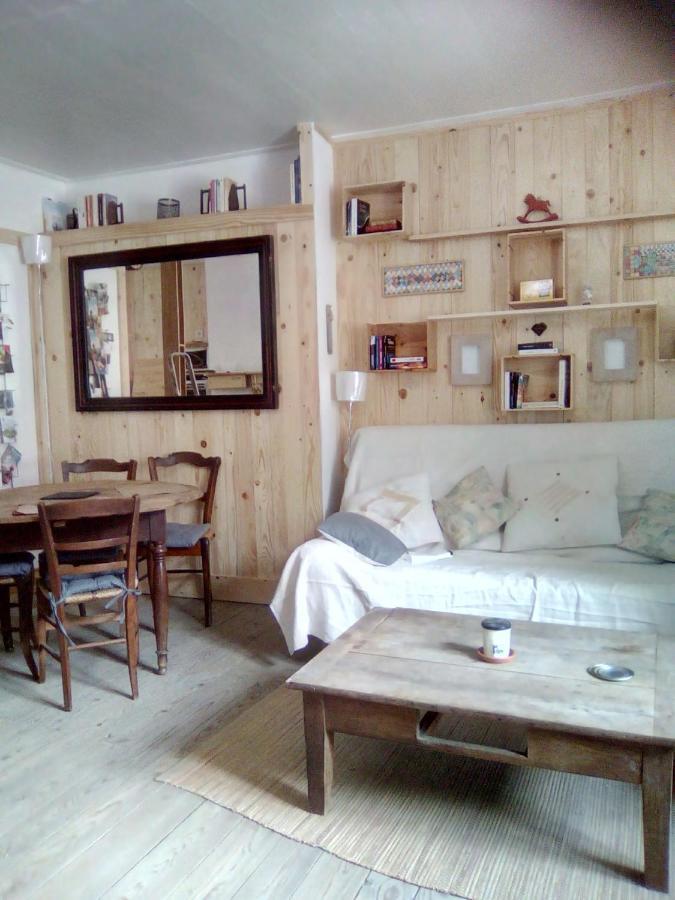 Au 17 Hotell Murat  Exteriör bild